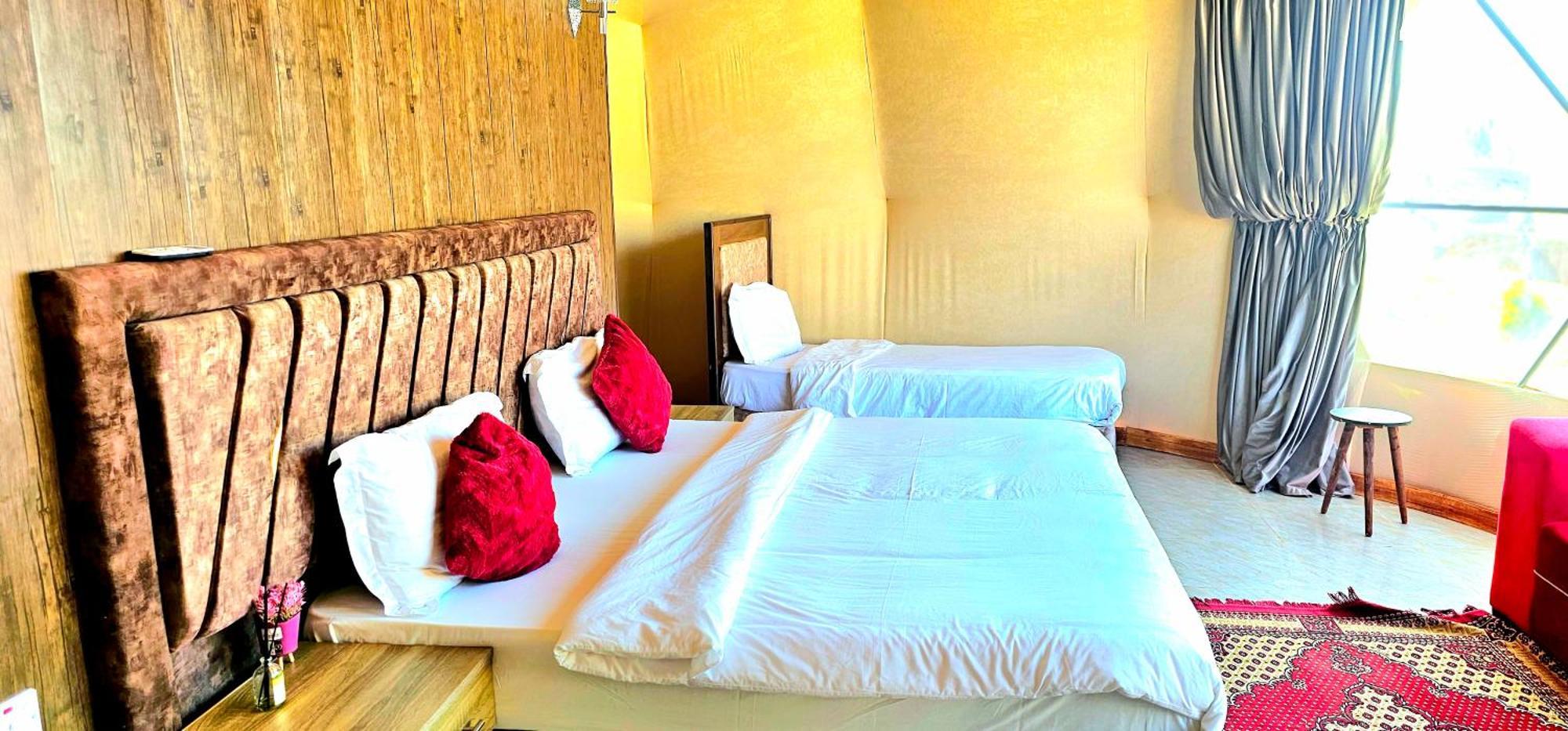 Bed and Breakfast Titanic Camp Wadi Rum Zewnętrze zdjęcie