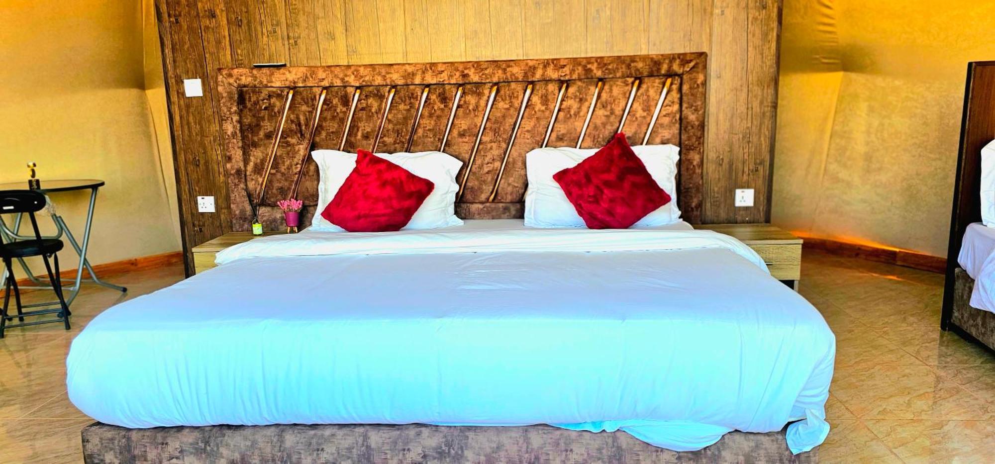 Bed and Breakfast Titanic Camp Wadi Rum Zewnętrze zdjęcie
