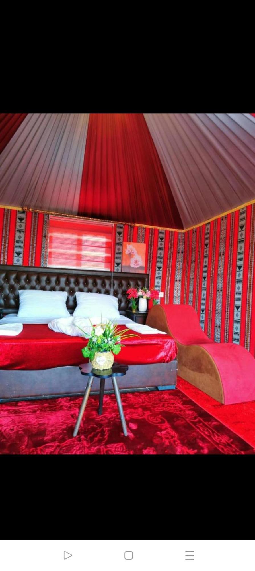 Bed and Breakfast Titanic Camp Wadi Rum Zewnętrze zdjęcie